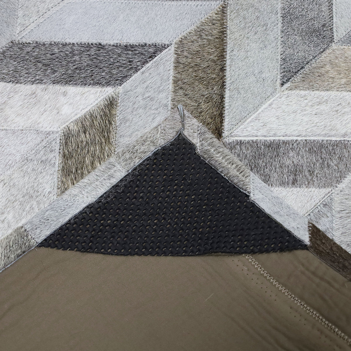 Smoky Chevron Hair On Leather Rug, Rectangle 5&#39; x 8&#39; - Coja