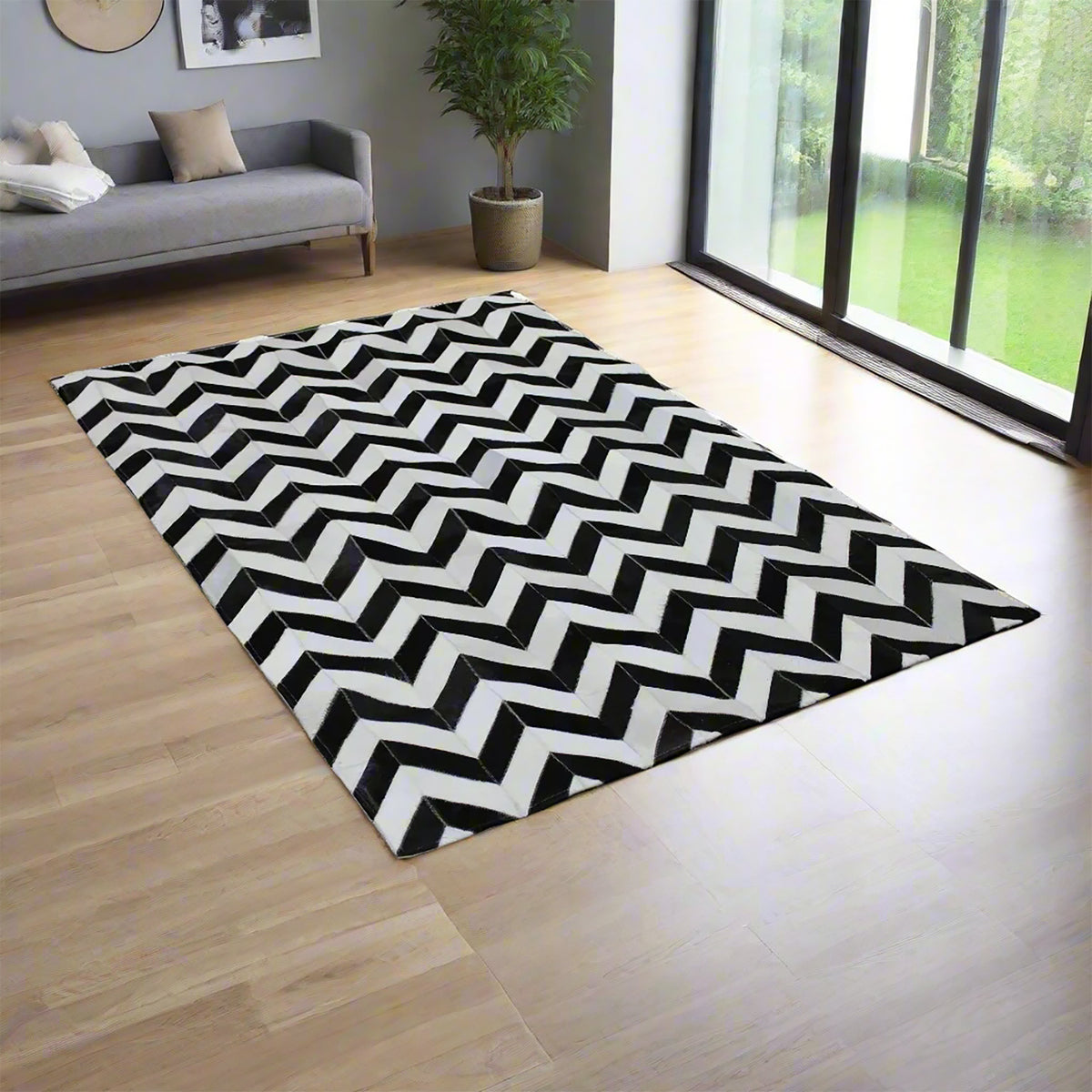 Spinel Chevron Hair On Leather Rug, Rectangle 4&#39; x 6&#39; - Coja